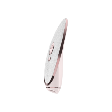 Succhia clitoride Satisfyer...